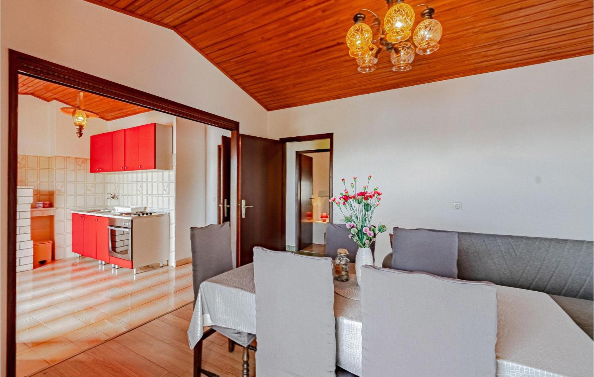 Beautiful Home In Prizba With Kitchen 외부 사진