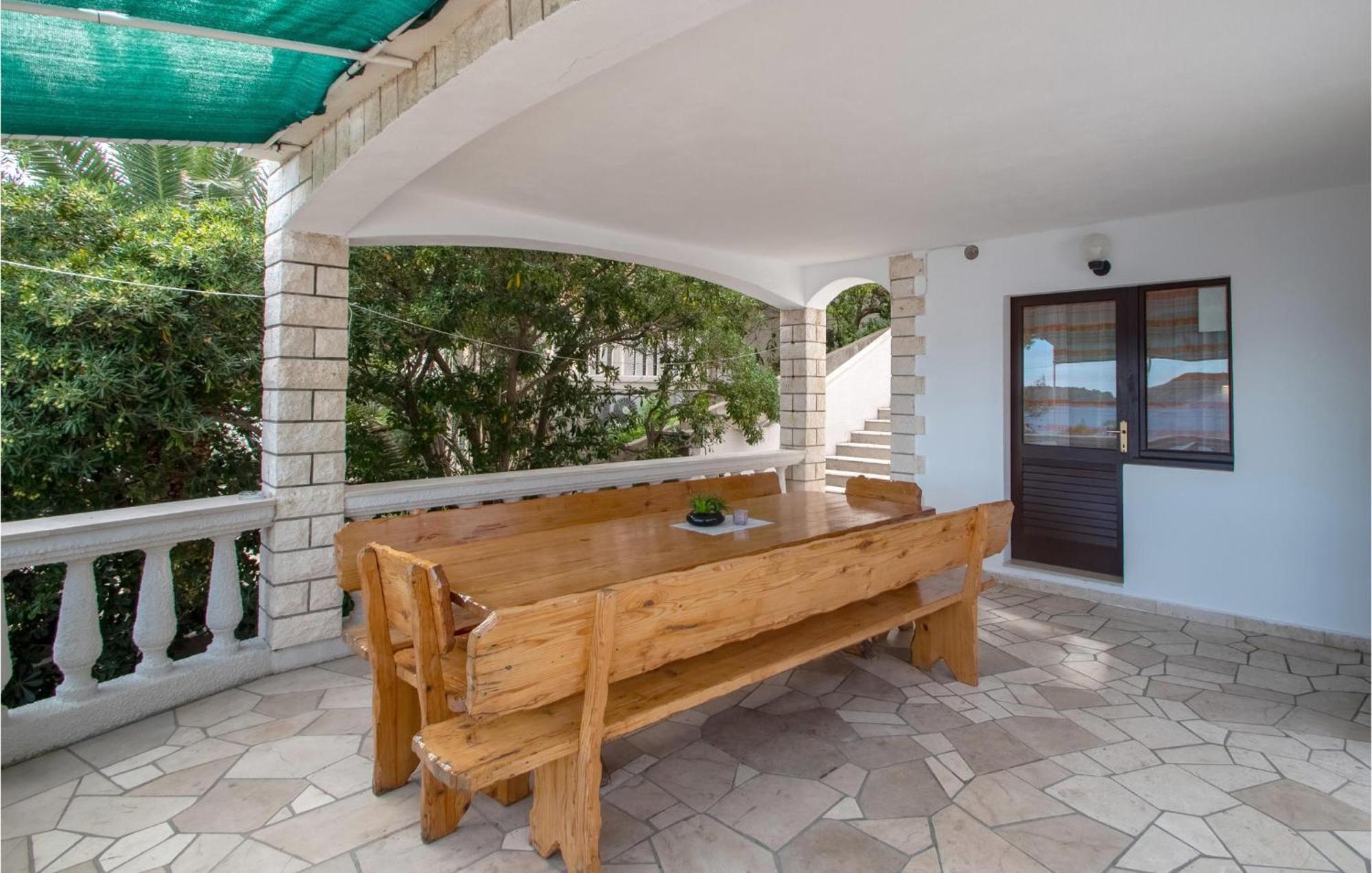 Beautiful Home In Prizba With Kitchen 외부 사진